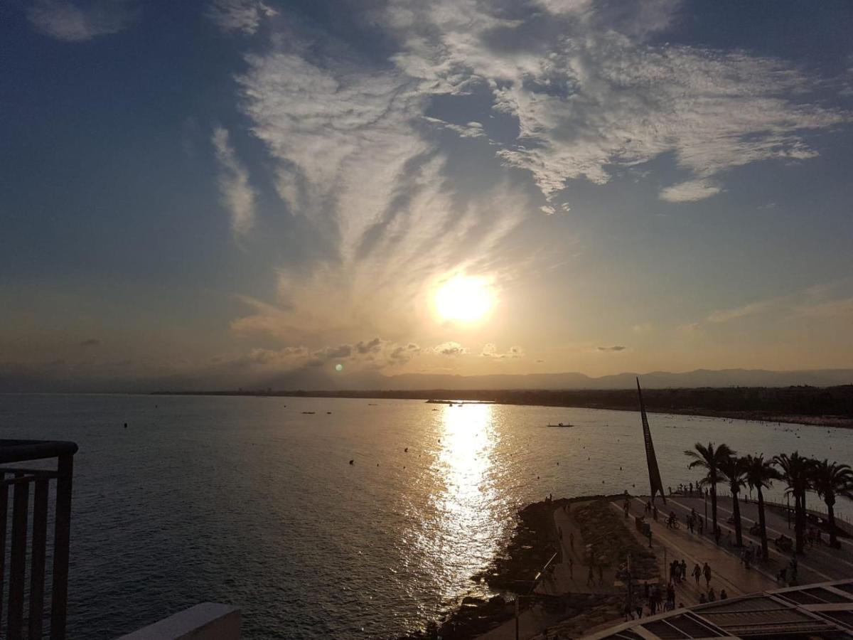 Apartamento Acantilados Vistas Mar Салоу Екстер'єр фото