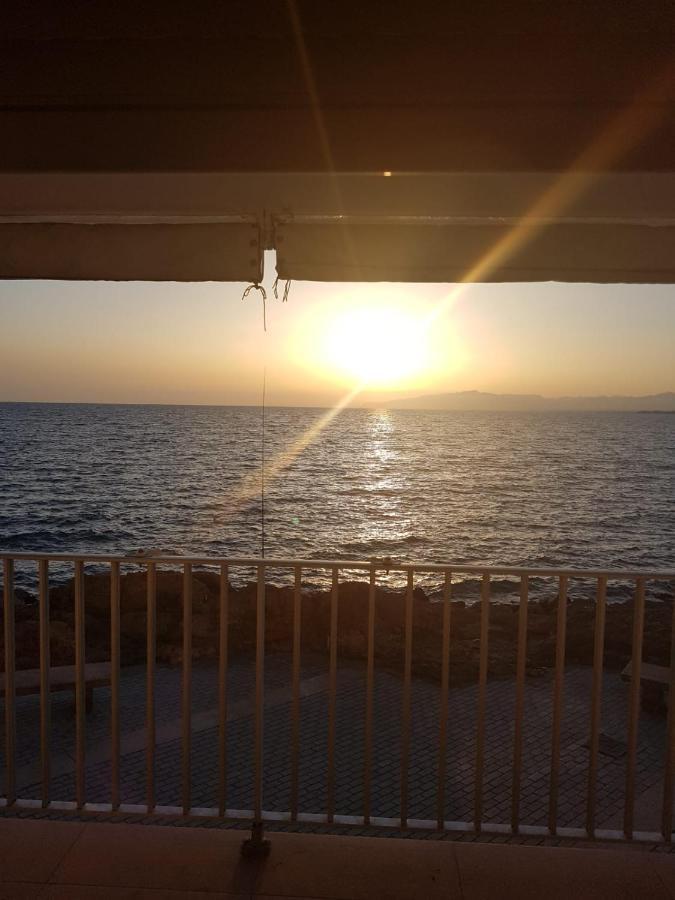 Apartamento Acantilados Vistas Mar Салоу Екстер'єр фото