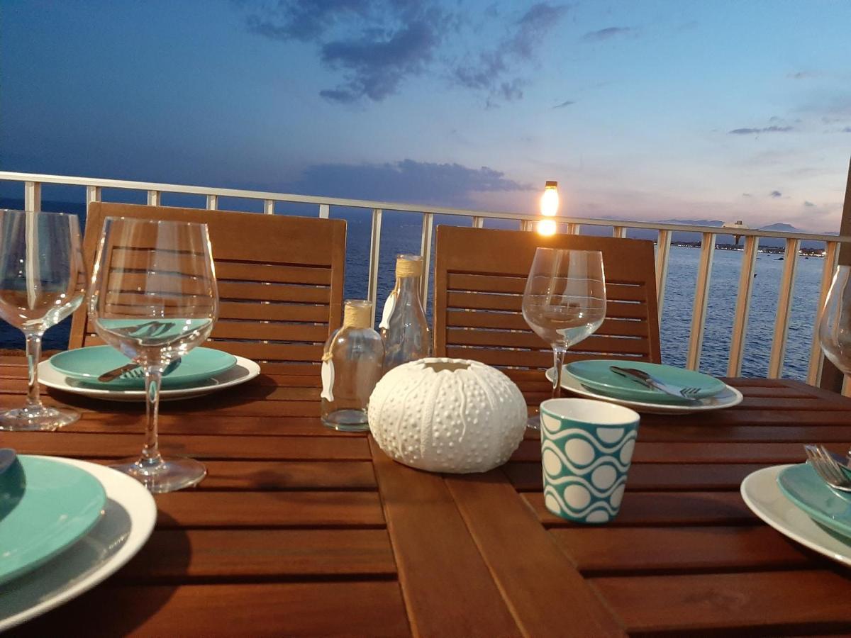 Apartamento Acantilados Vistas Mar Салоу Екстер'єр фото