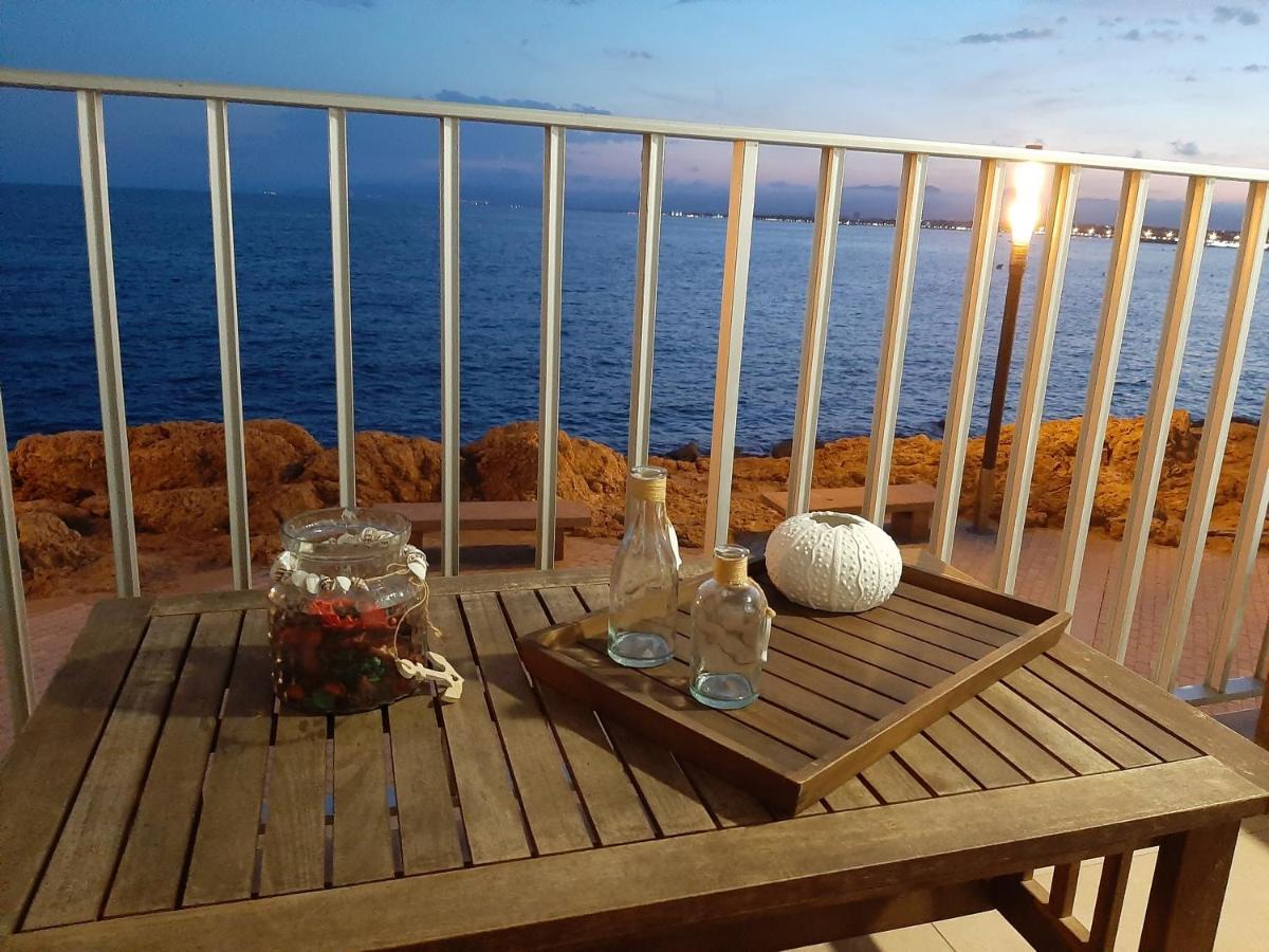Apartamento Acantilados Vistas Mar Салоу Екстер'єр фото