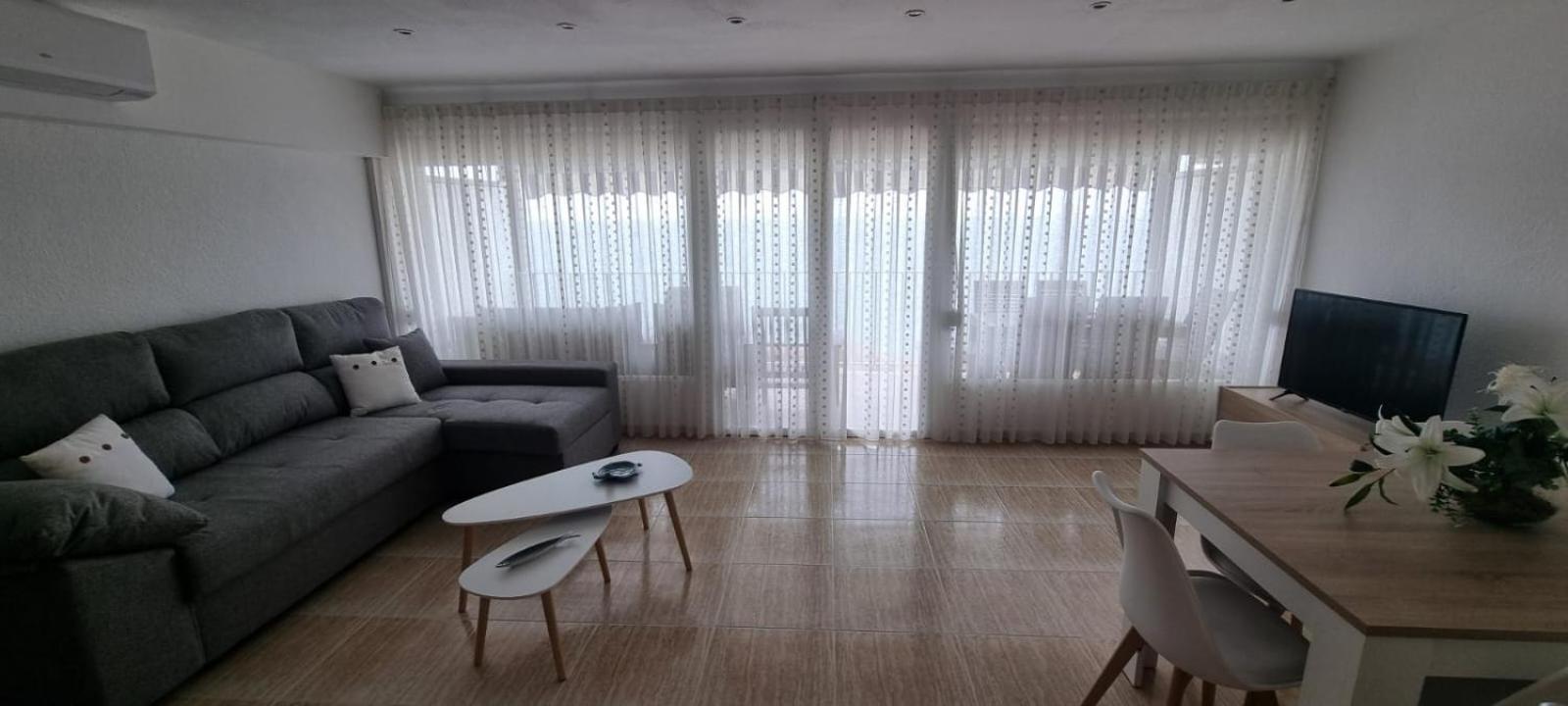 Apartamento Acantilados Vistas Mar Салоу Екстер'єр фото