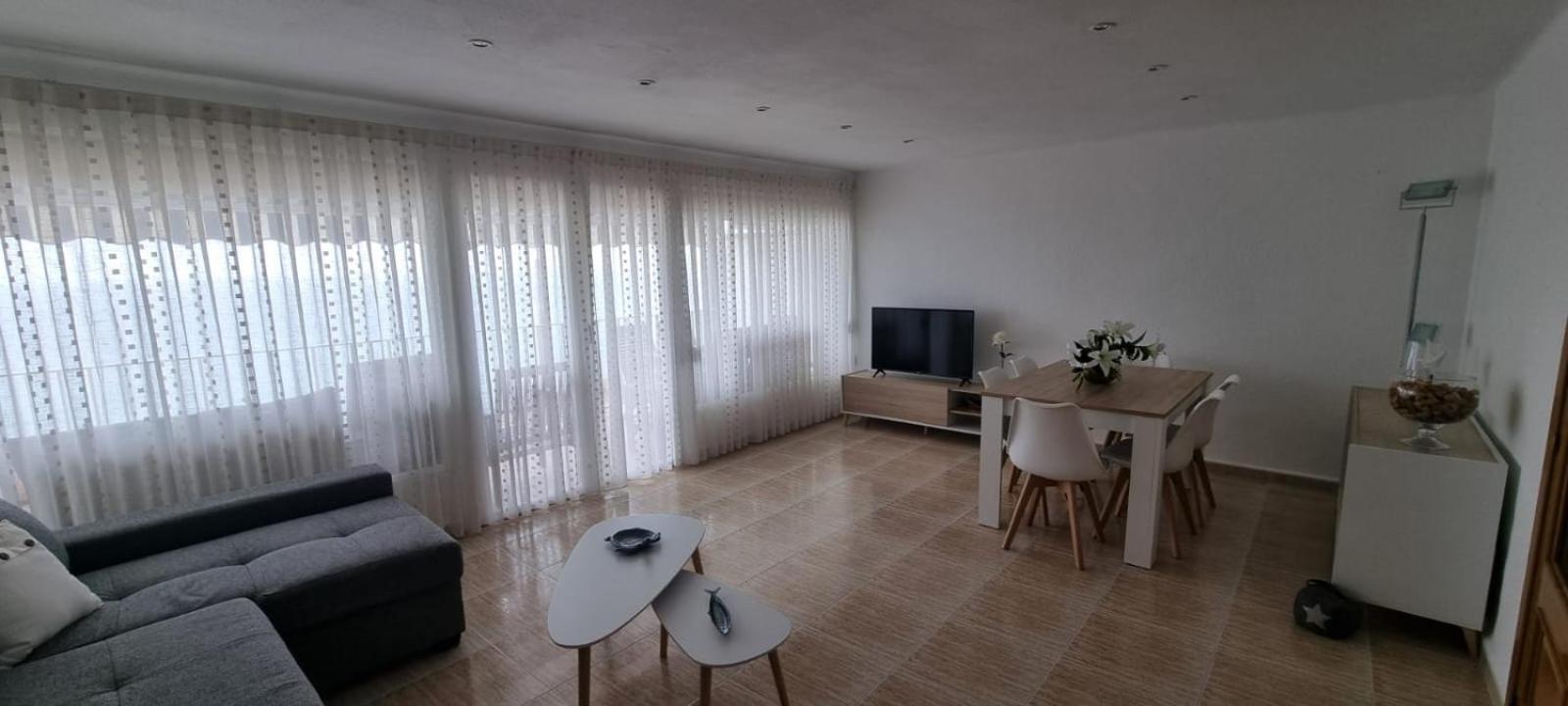 Apartamento Acantilados Vistas Mar Салоу Екстер'єр фото